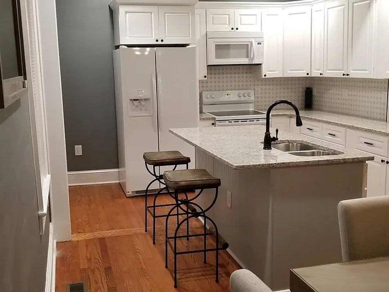 406 Hillcrest Ave - Photo 2 of 16