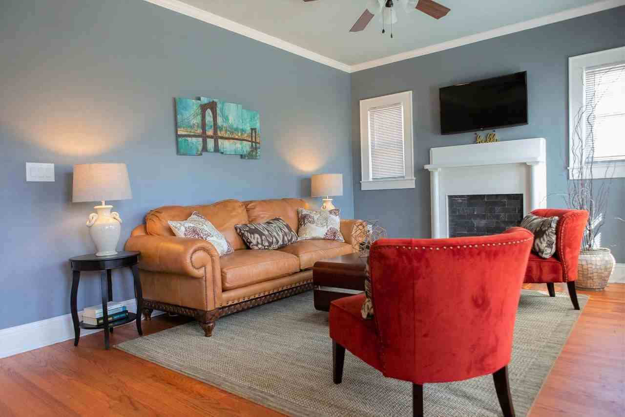 406 Hillcrest Ave - Photo 6 of 16