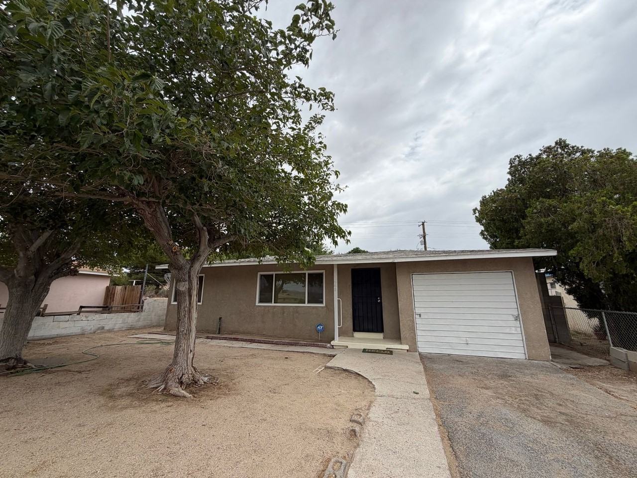 1440 Nancy St - Photo 3 of 43