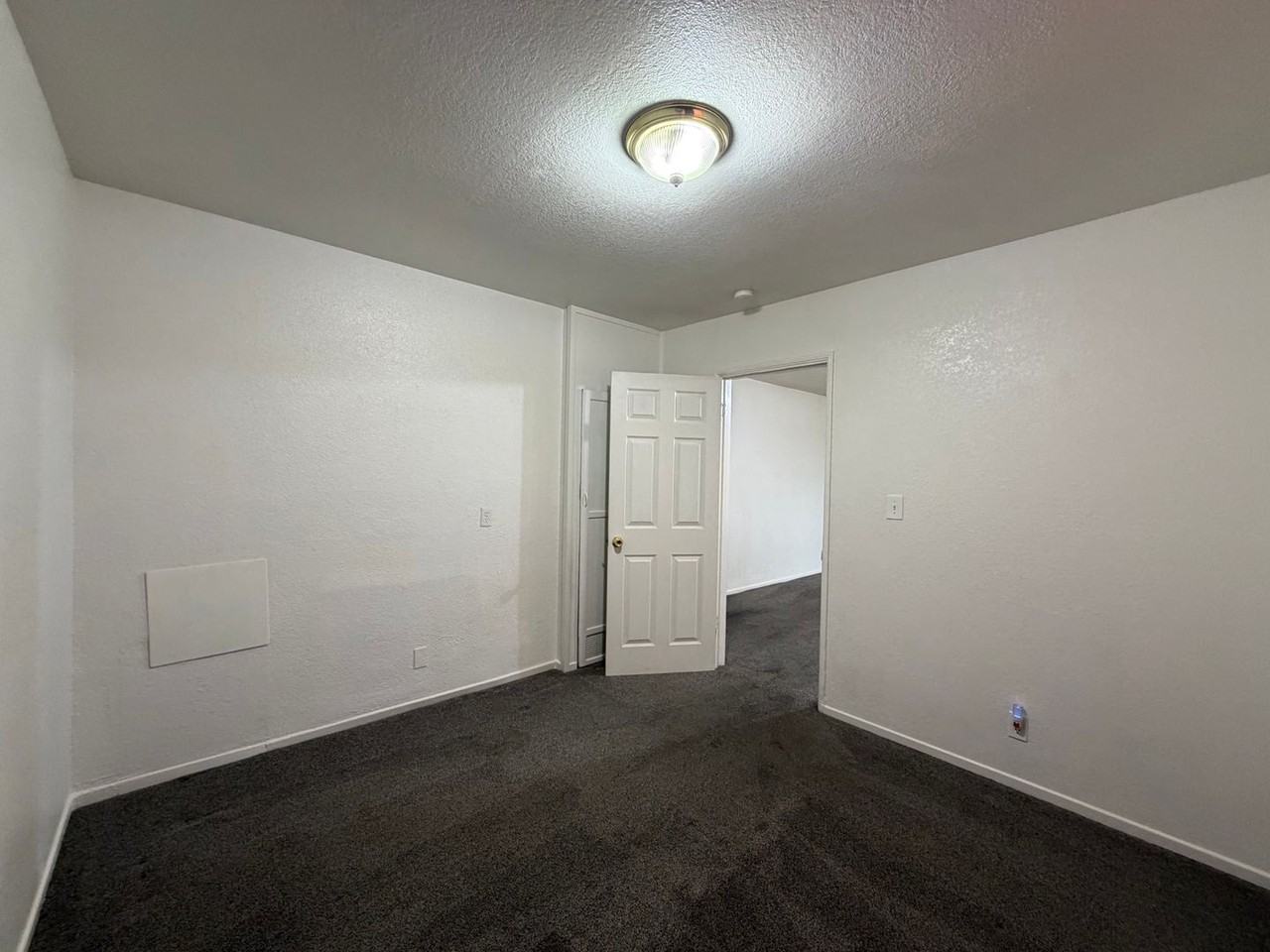 1440 Nancy St - Photo 6 of 43