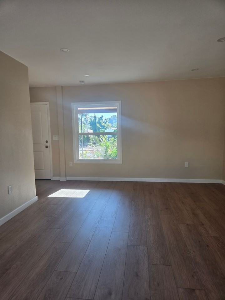 6030 Colonial Dr - Photo 7 of 36