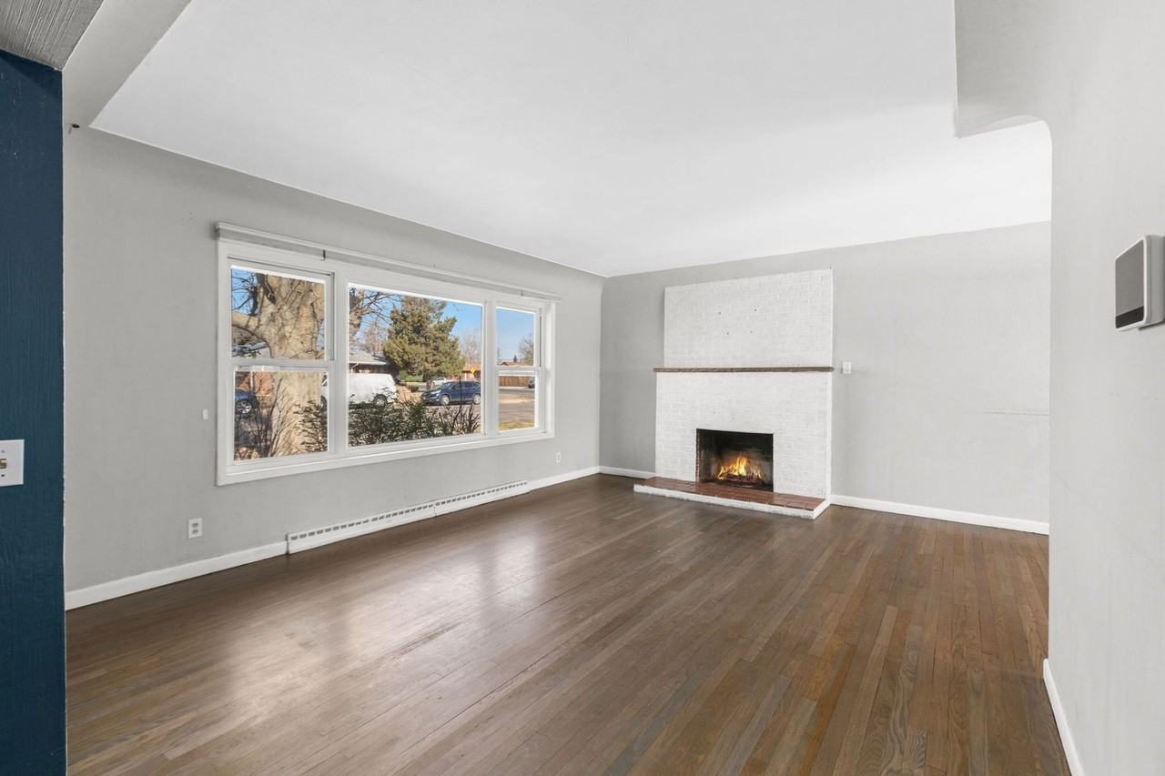 1306 23rd Avenue Ct - Photo 4 of 31