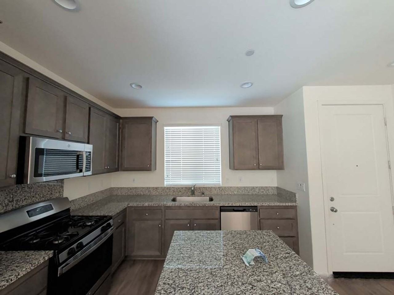 295 Fuerte Dr - Photo 4 of 40
