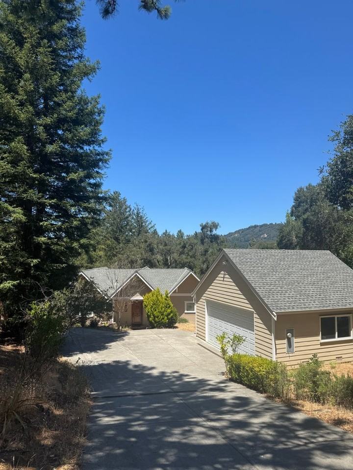 325 Vista Robles Dr - Photo 2 of 39