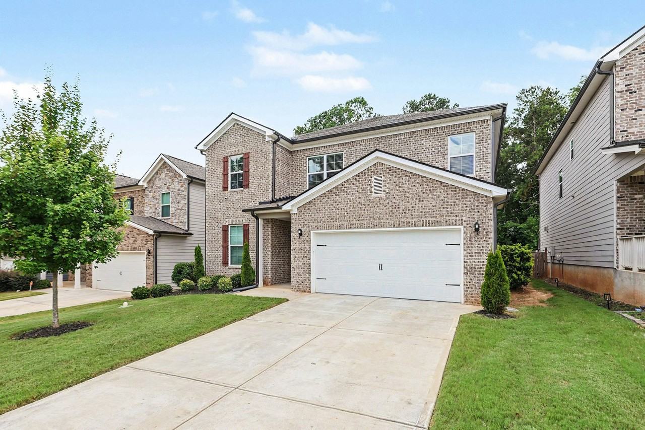 170 Glen Abbey Circle - Photo 3 of 35