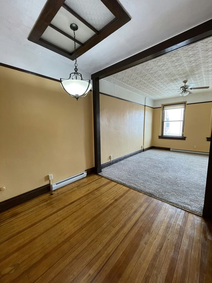 109 1/2 E. 6th St. Unit#16 - Photo 7 of 10
