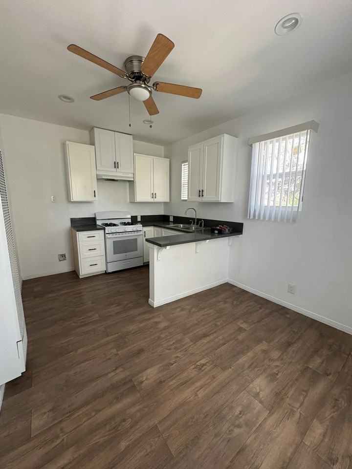 555 North La Cadena Drive, Unit 4 - Photo 2 of 16