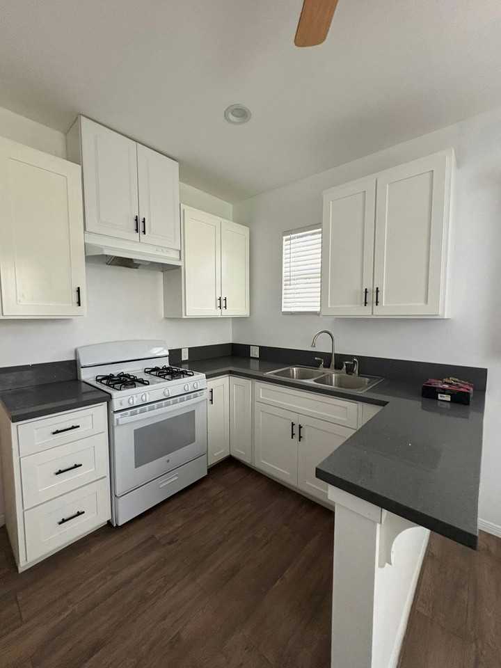 555 North La Cadena Drive, Unit 4 - Photo 6 of 16