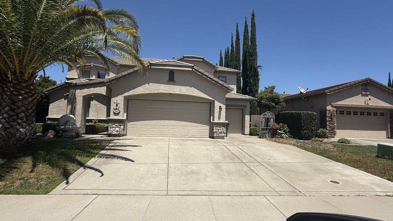 1840 Diamond Woods Cir #NA - Photo 2 of 11