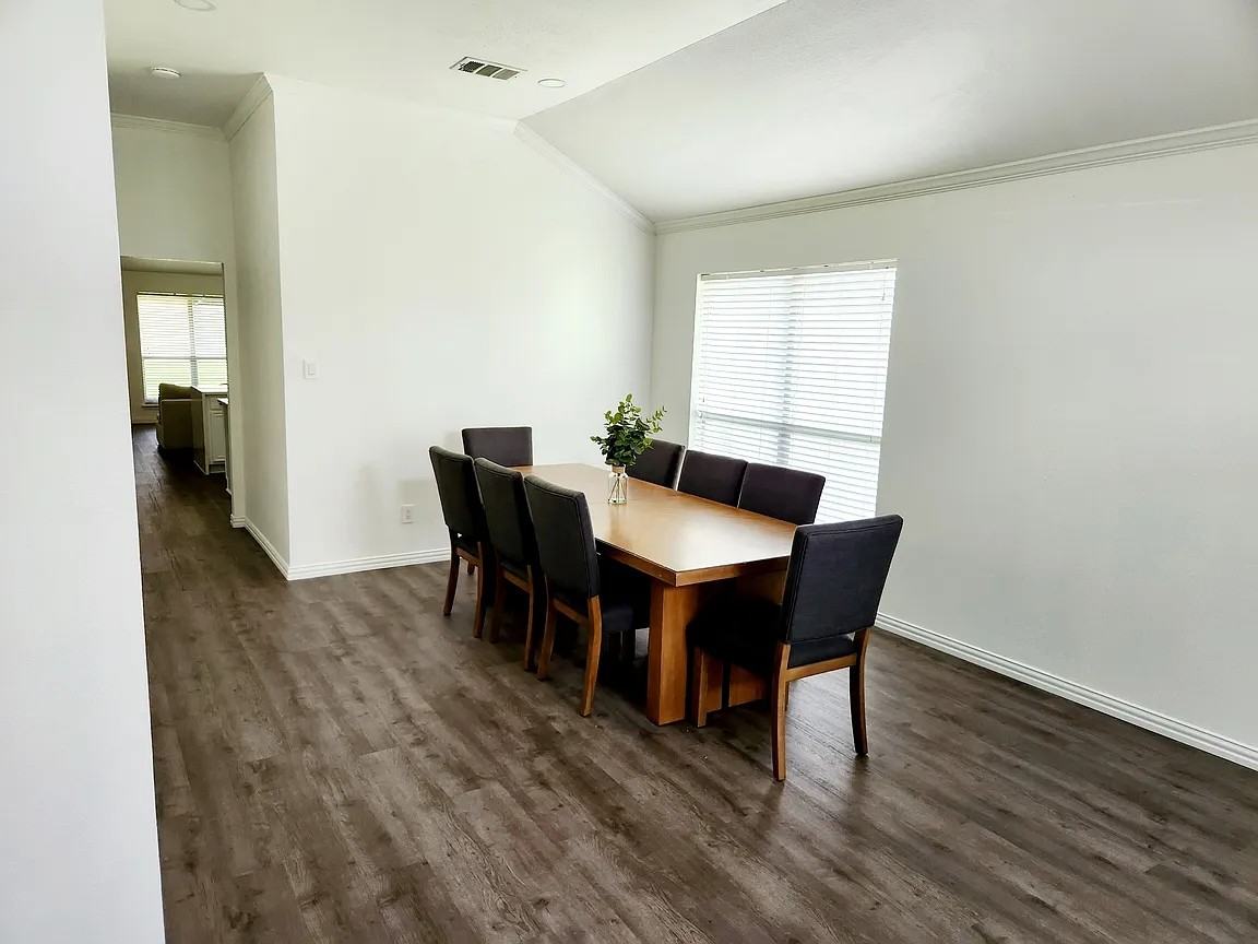 720 Mackenzie Dr #NA - Photo 4 of 20