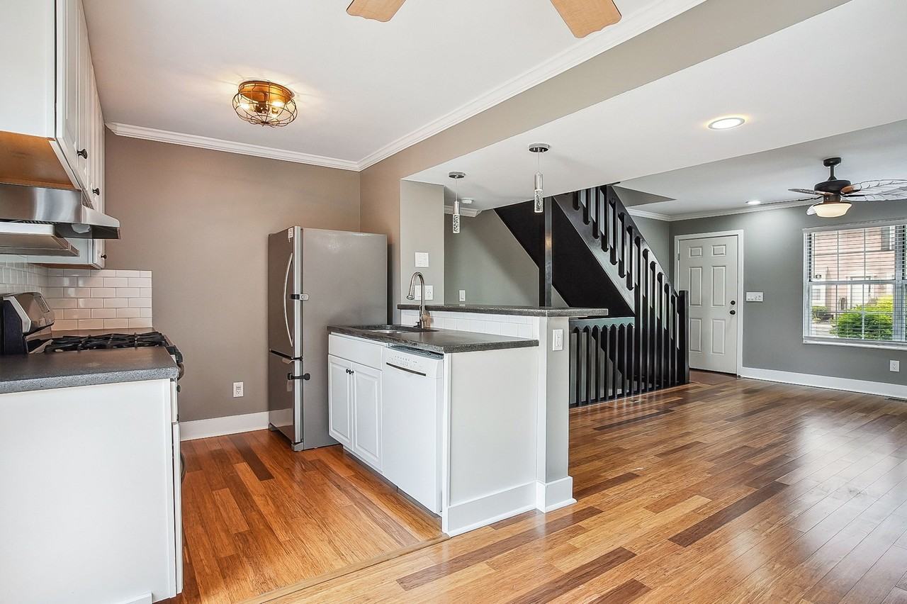 4841 Stoneybrook Blvd #4841 - Photo 6 of 20
