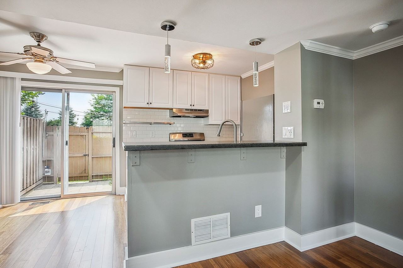 4841 Stoneybrook Blvd #4841 - Photo 7 of 20