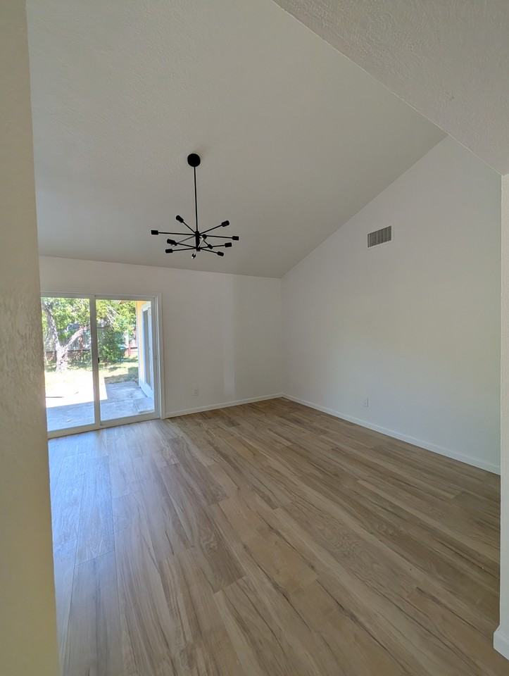 348 Almond Way #NA - Photo 5 of 20