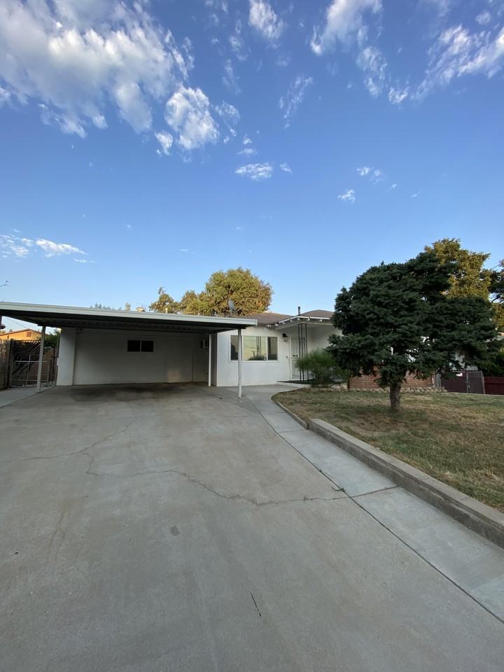 13605 Douglas St #NA