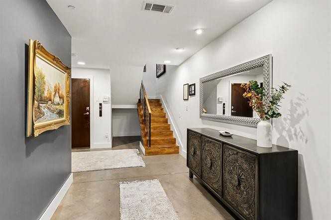 321 Ne 4th St #32 - Photo 4 of 29