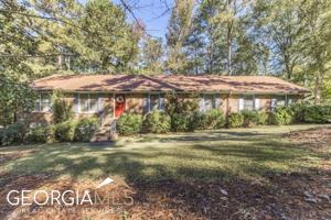featured image of 670 Commanche Dr #NA