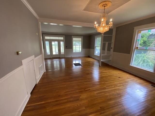 529 W Oak Ave - Photo 5 of 18
