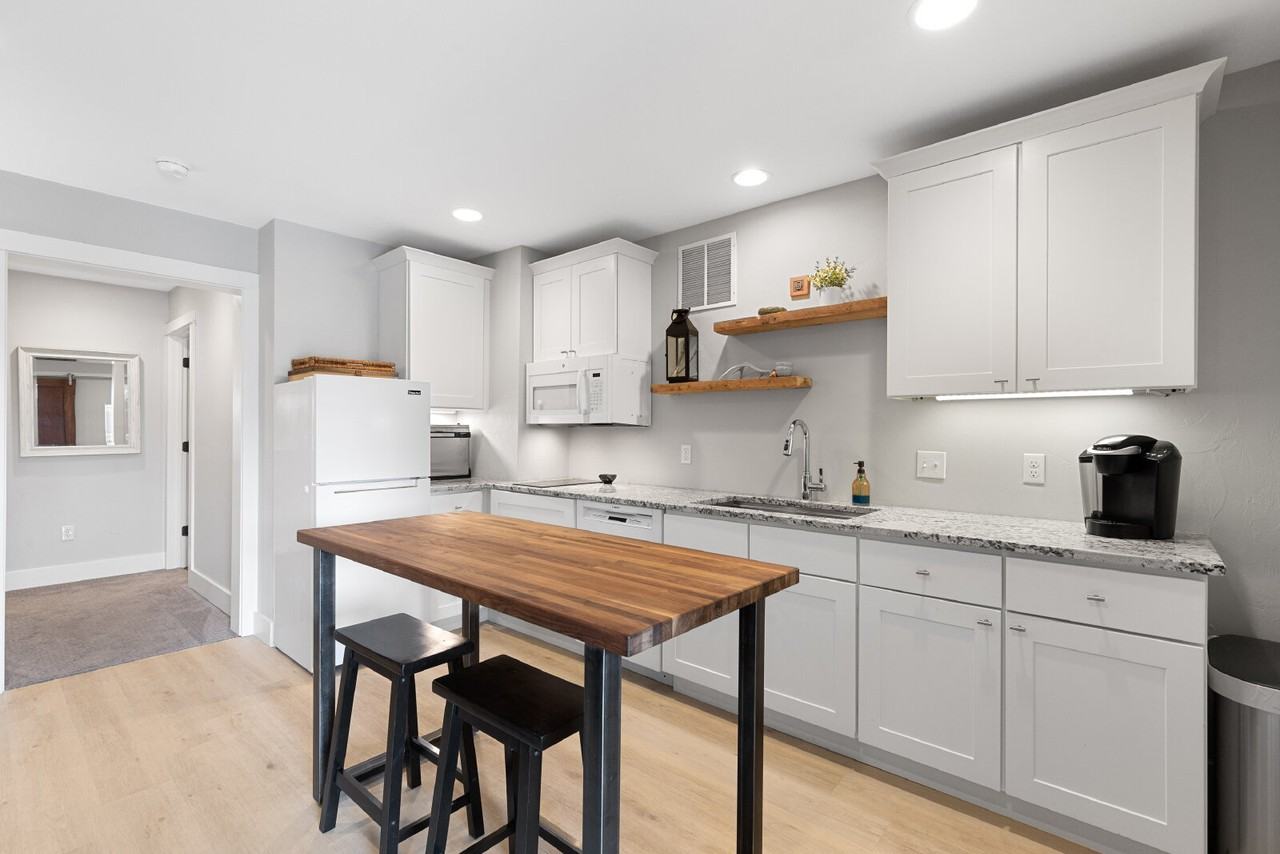 4579 Cascade St - Photo 2 of 12