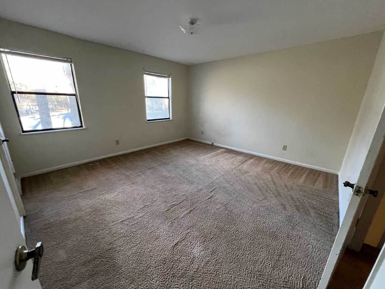803 Kelly Dr - Photo 7 of 14