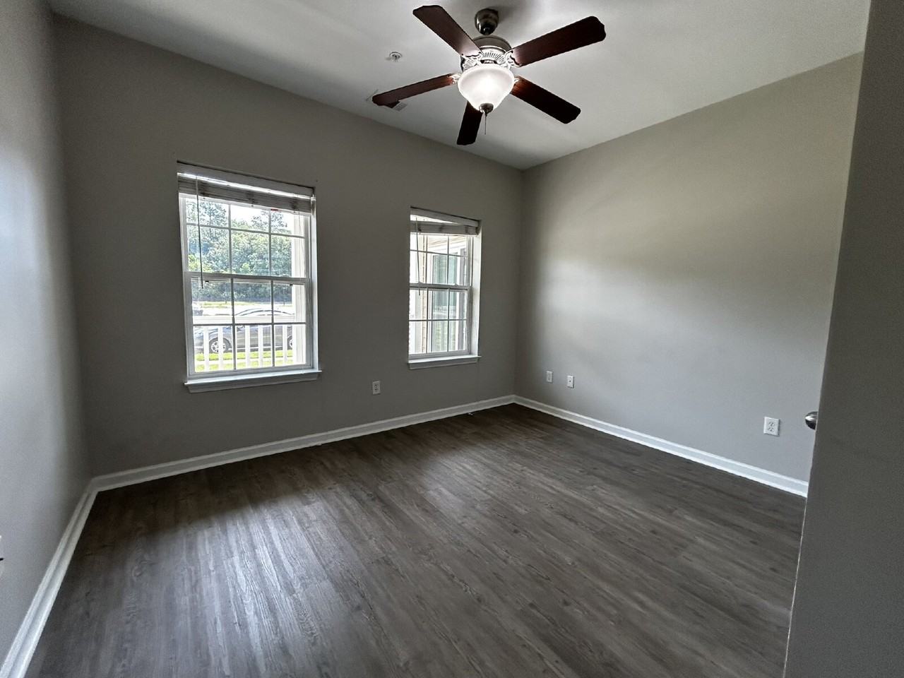 400 Telfair Dr - Photo 5 of 16