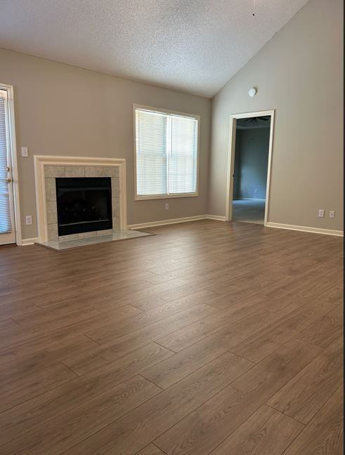 3427 Poplar Hl - Photo 2 of 23