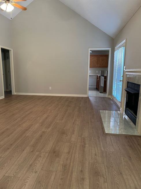 3427 Poplar Hl - Photo 3 of 23