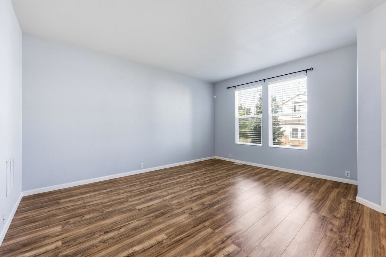 5882 Ensemble Hts - Photo 4 of 33