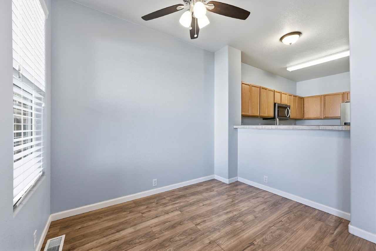 5882 Ensemble Hts - Photo 7 of 33