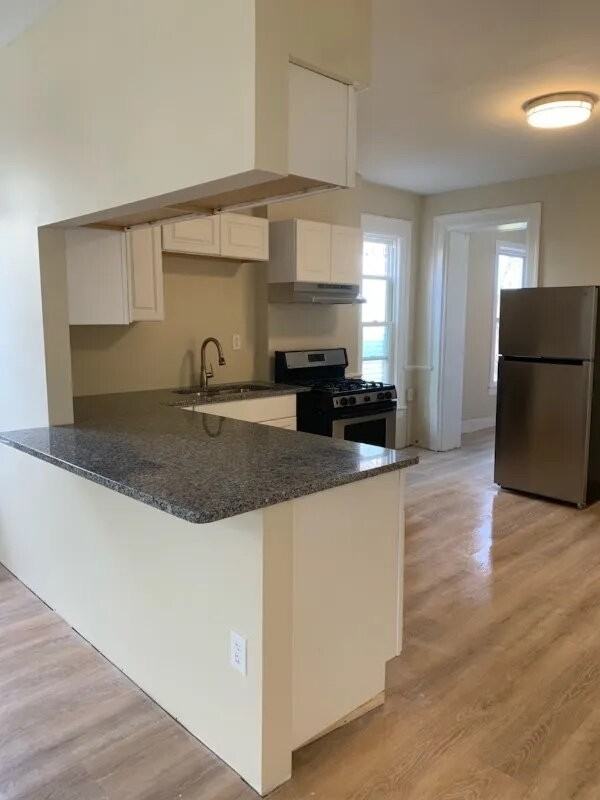 57 1/2 Saratoga Ave #2N - Photo 3 of 12