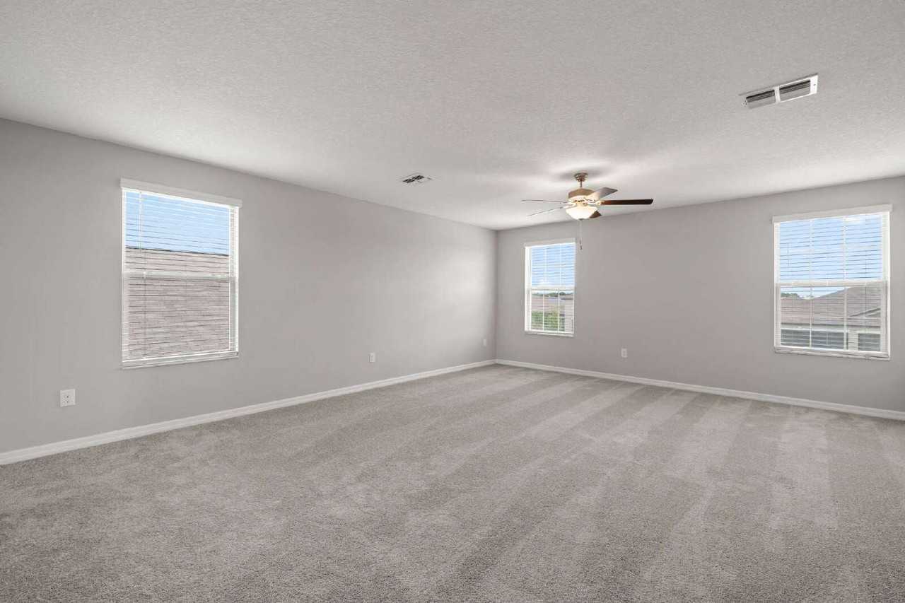 16649 Carlton Pond St - Photo 7 of 25
