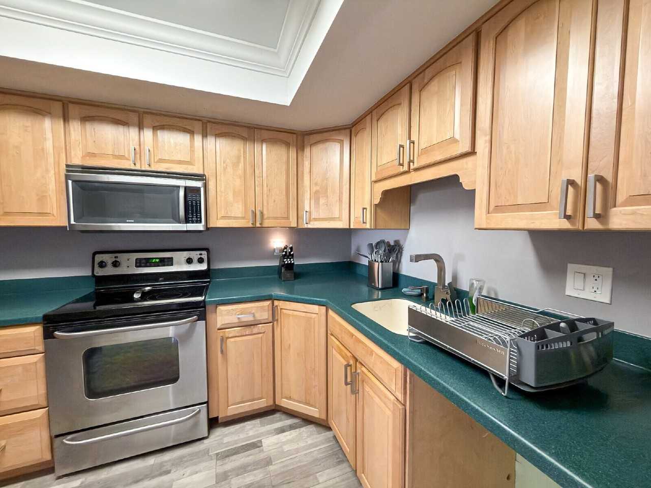 2775 N Wickham Rd - Photo 4 of 11