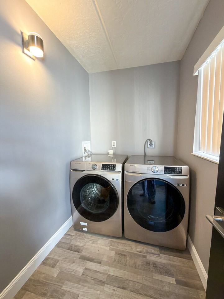 2775 N Wickham Rd - Photo 5 of 11
