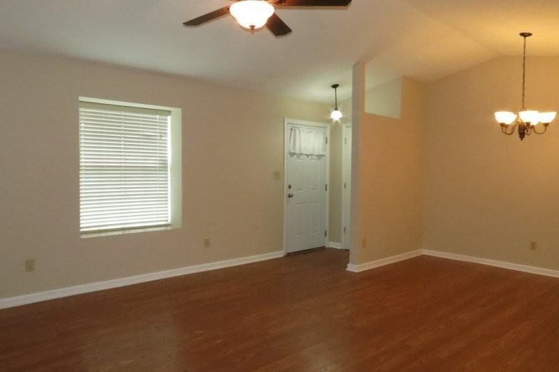 1889 Gina Dr - Photo 3 of 12