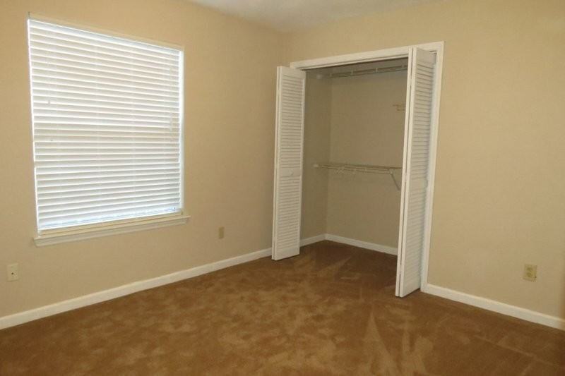 1889 Gina Dr - Photo 6 of 12