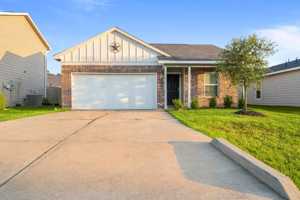 featured image of 15638 Del Norte Dr