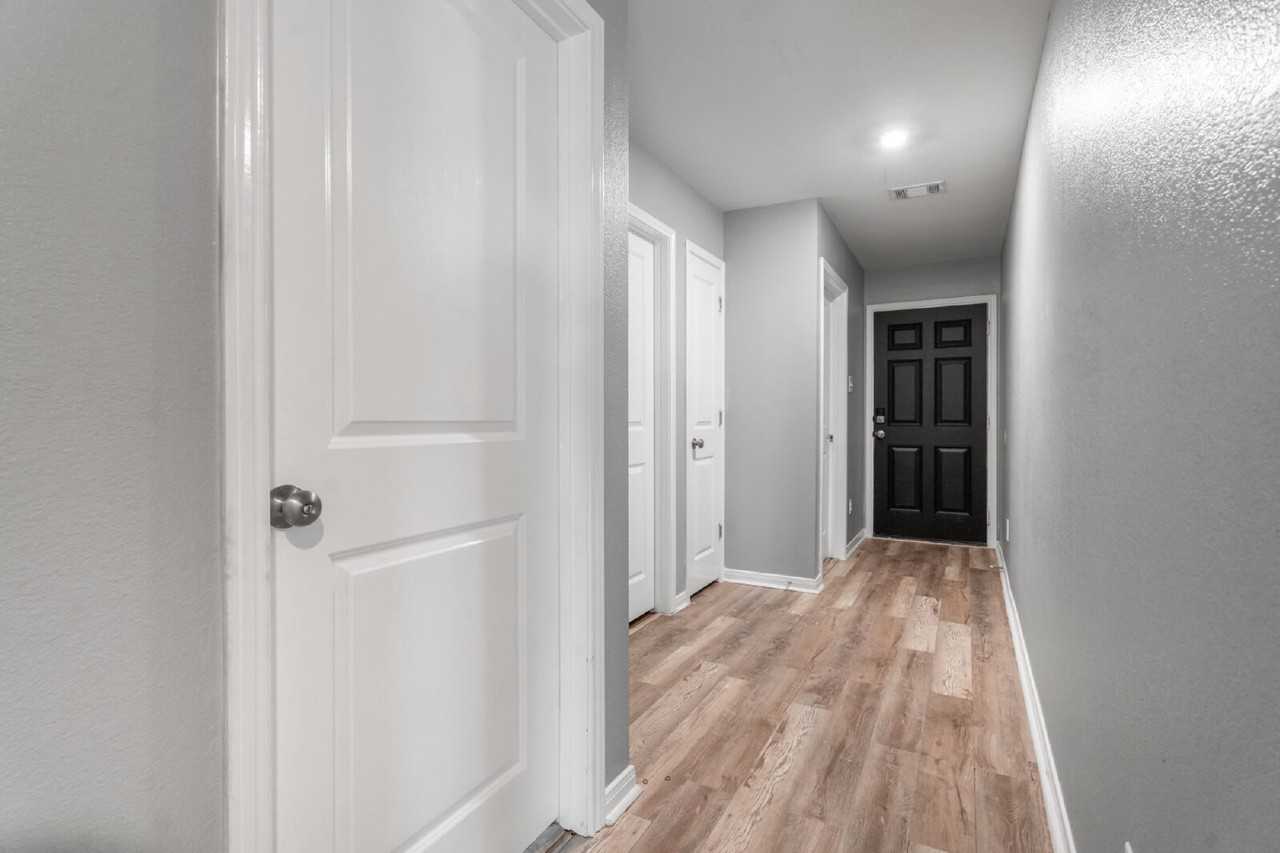 15638 Del Norte Dr - Photo 2 of 24