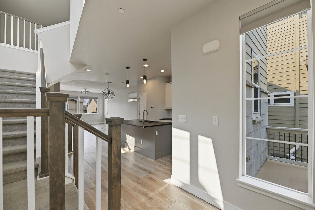 8864 Yates Dr - Photo 3 of 39