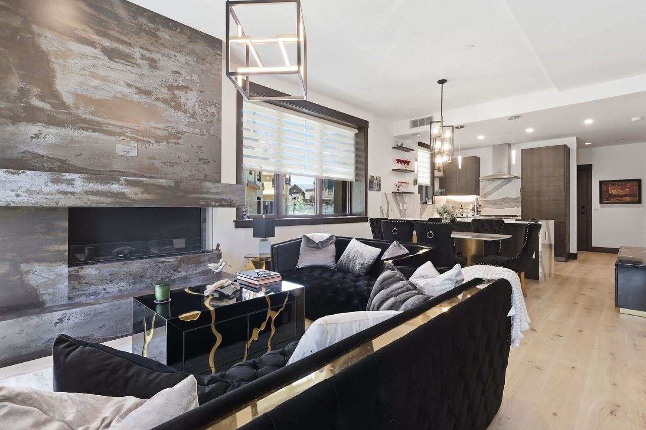 46 Beach Club Dr - Photo 4 of 39