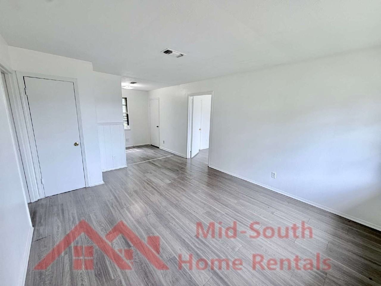 5057 Gill Rd - Photo 3 of 21
