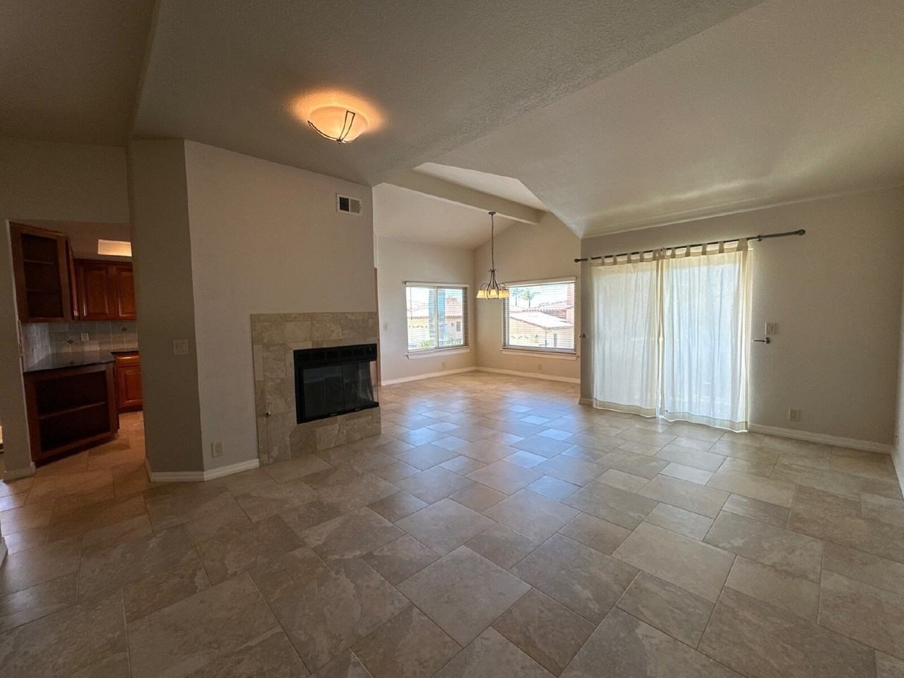 2100 Costa Del Sol - Photo 3 of 26