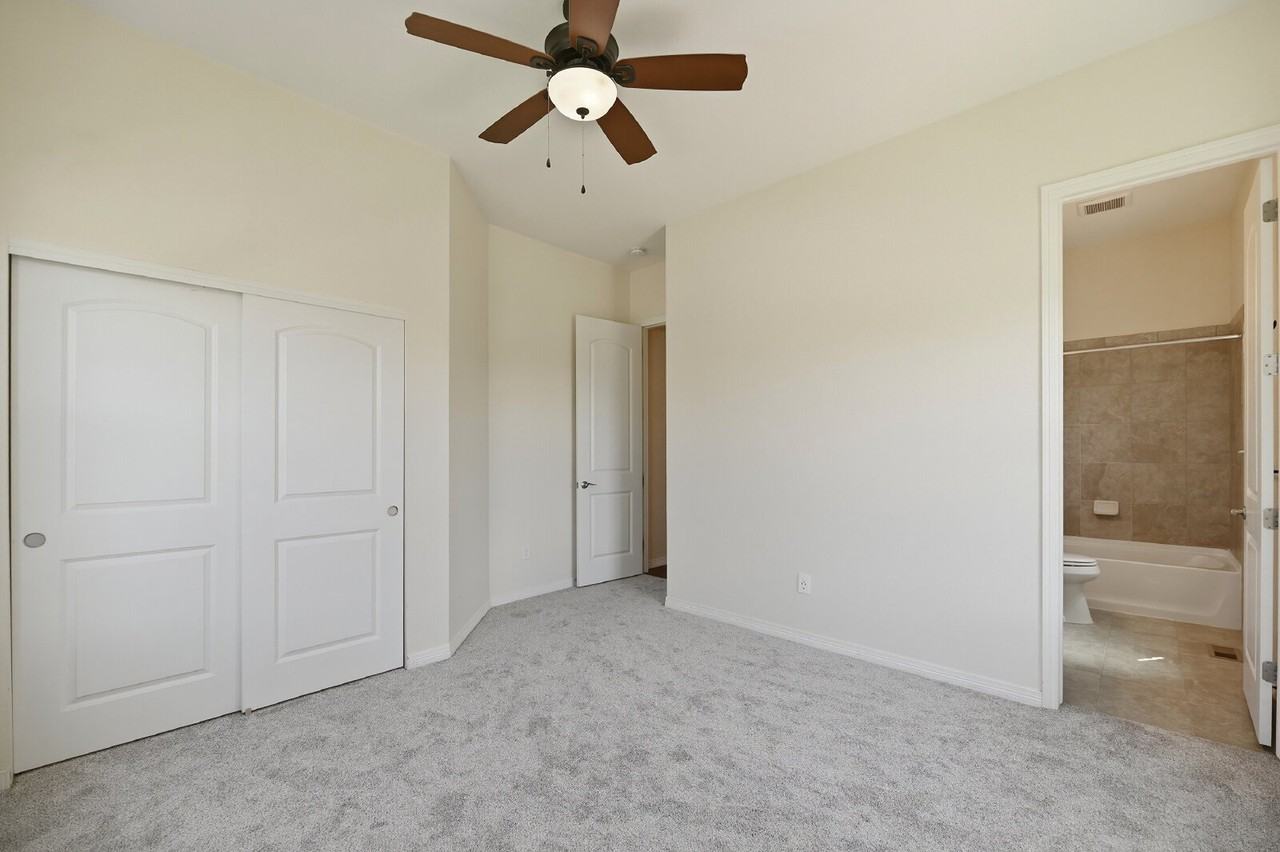 16006 Swan Mountain Dr - Photo 5 of 50