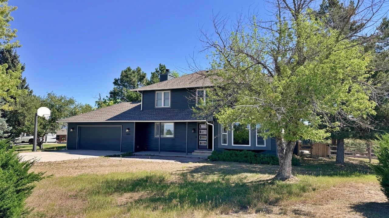 6764 Hillridge Pl - Photo 2 of 43