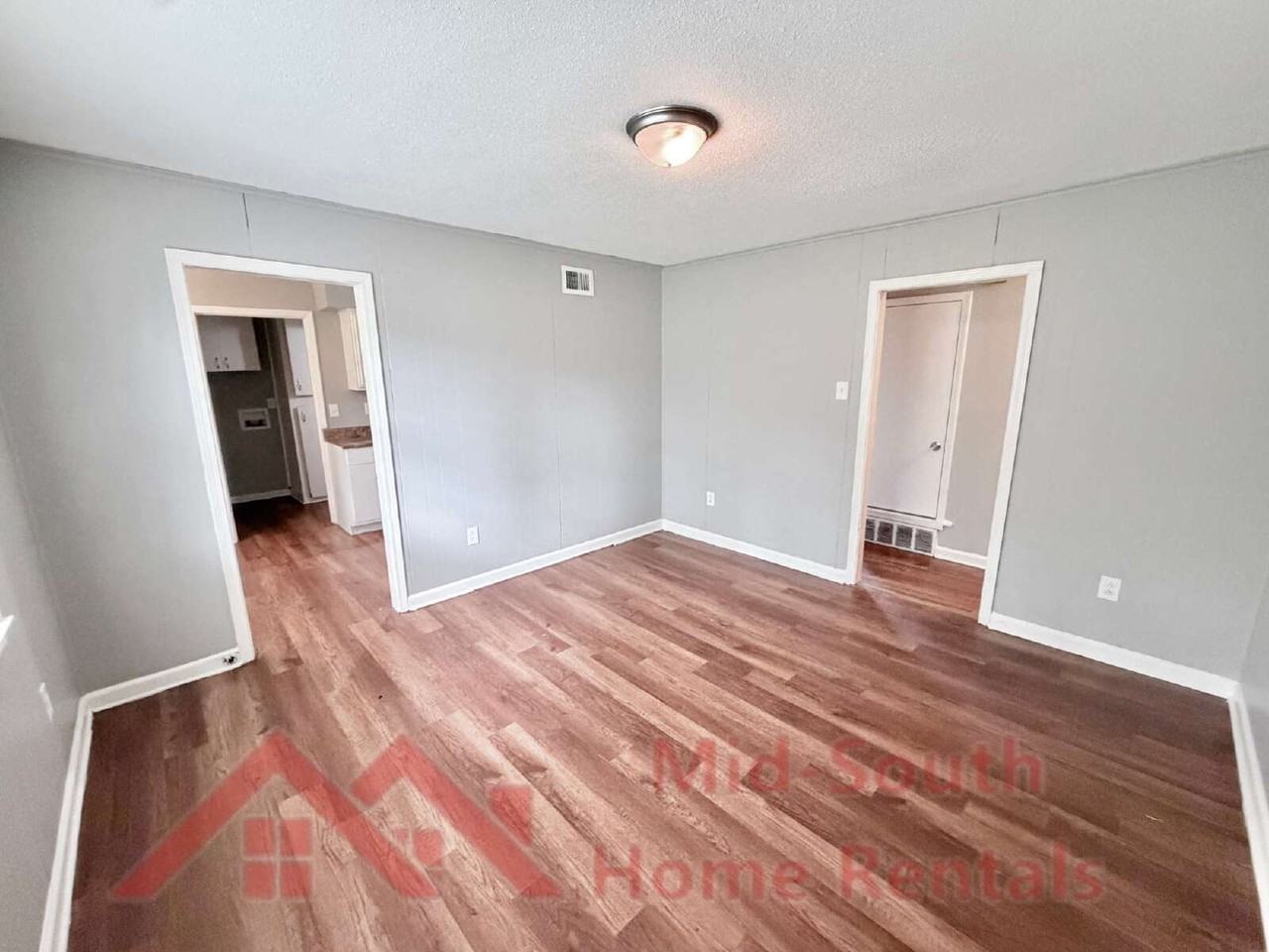 4627 Crystal Springs Dr - Photo 3 of 26