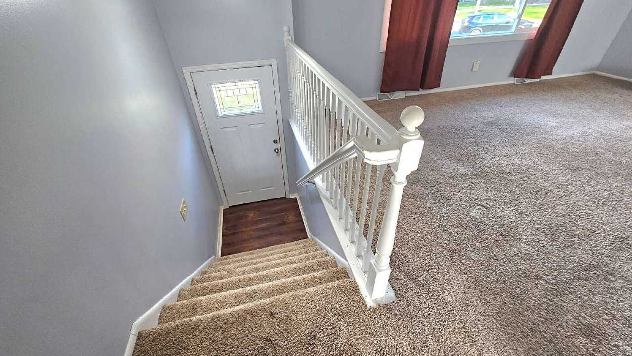 16686 Dublin Rd Se - Photo 7 of 13