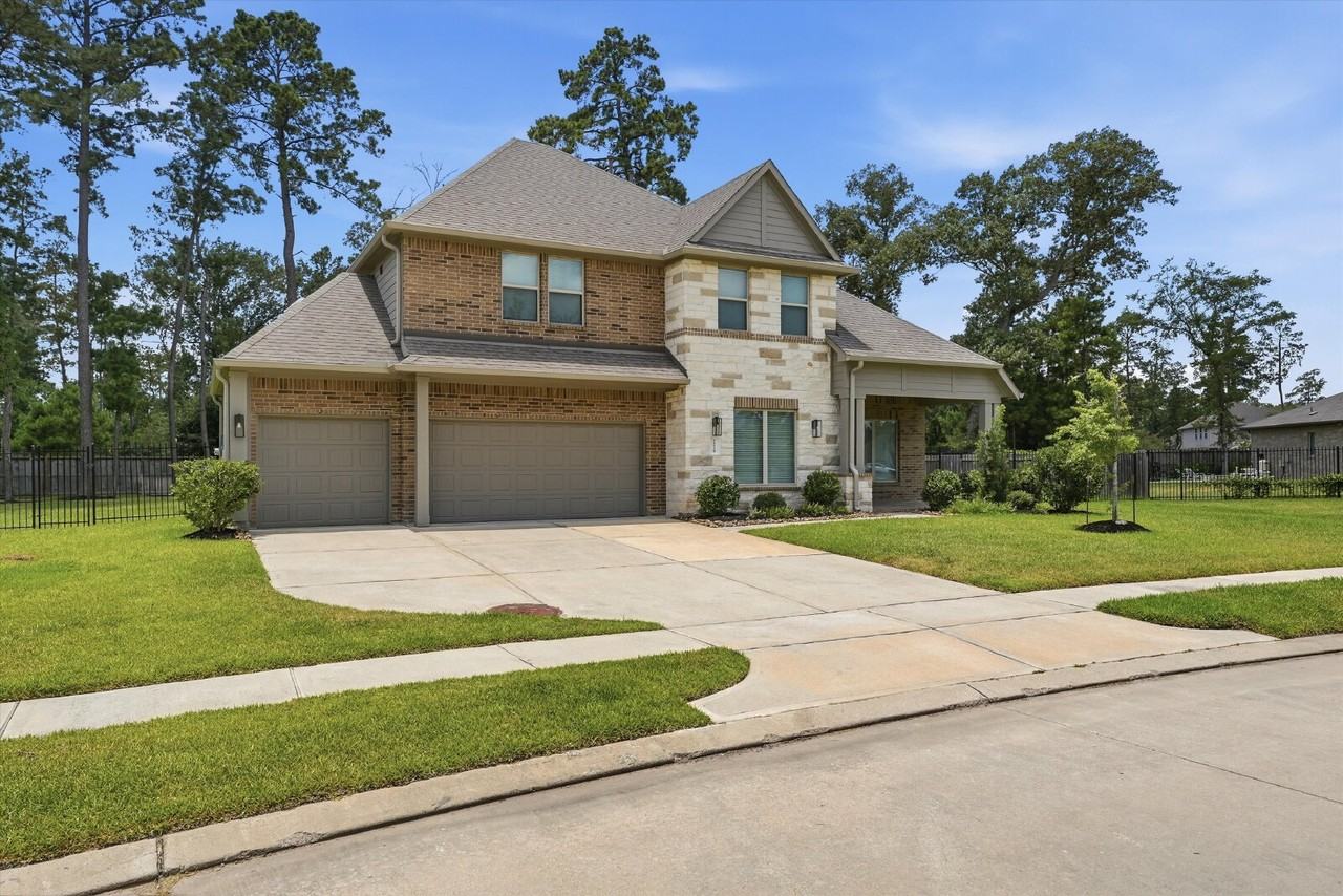 14130 Aspen Woods Ct - Photo 5 of 32