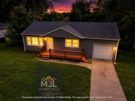 311 Jefferson Ln - Photo 1 of 1