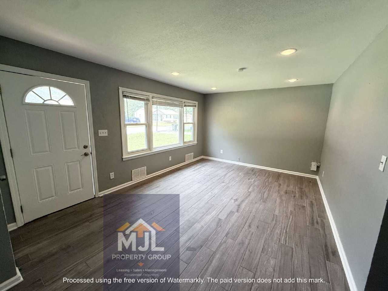 311 Jefferson Ln - Photo 5 of 15
