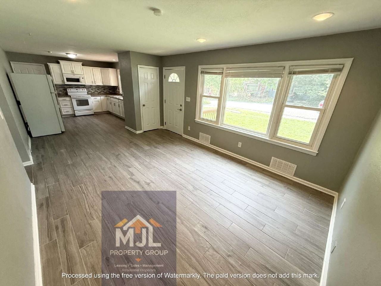 311 Jefferson Ln - Photo 6 of 15