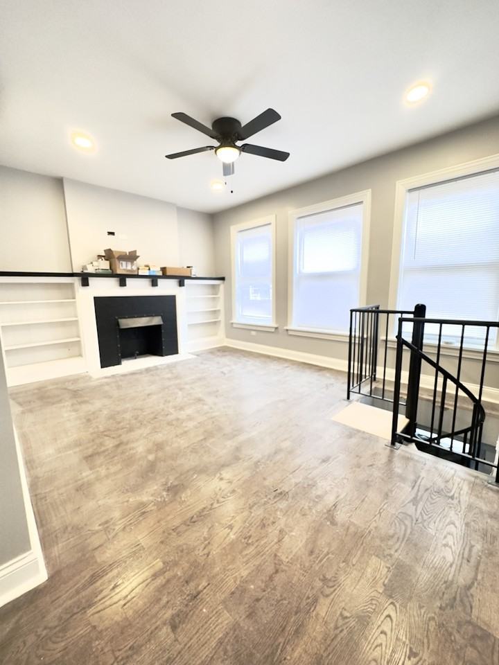 1251 W Rosemont Ave #6257-1 - Photo 2 of 10