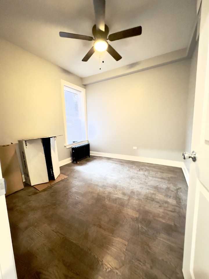 1251 W Rosemont Ave #6257-1 - Photo 6 of 10